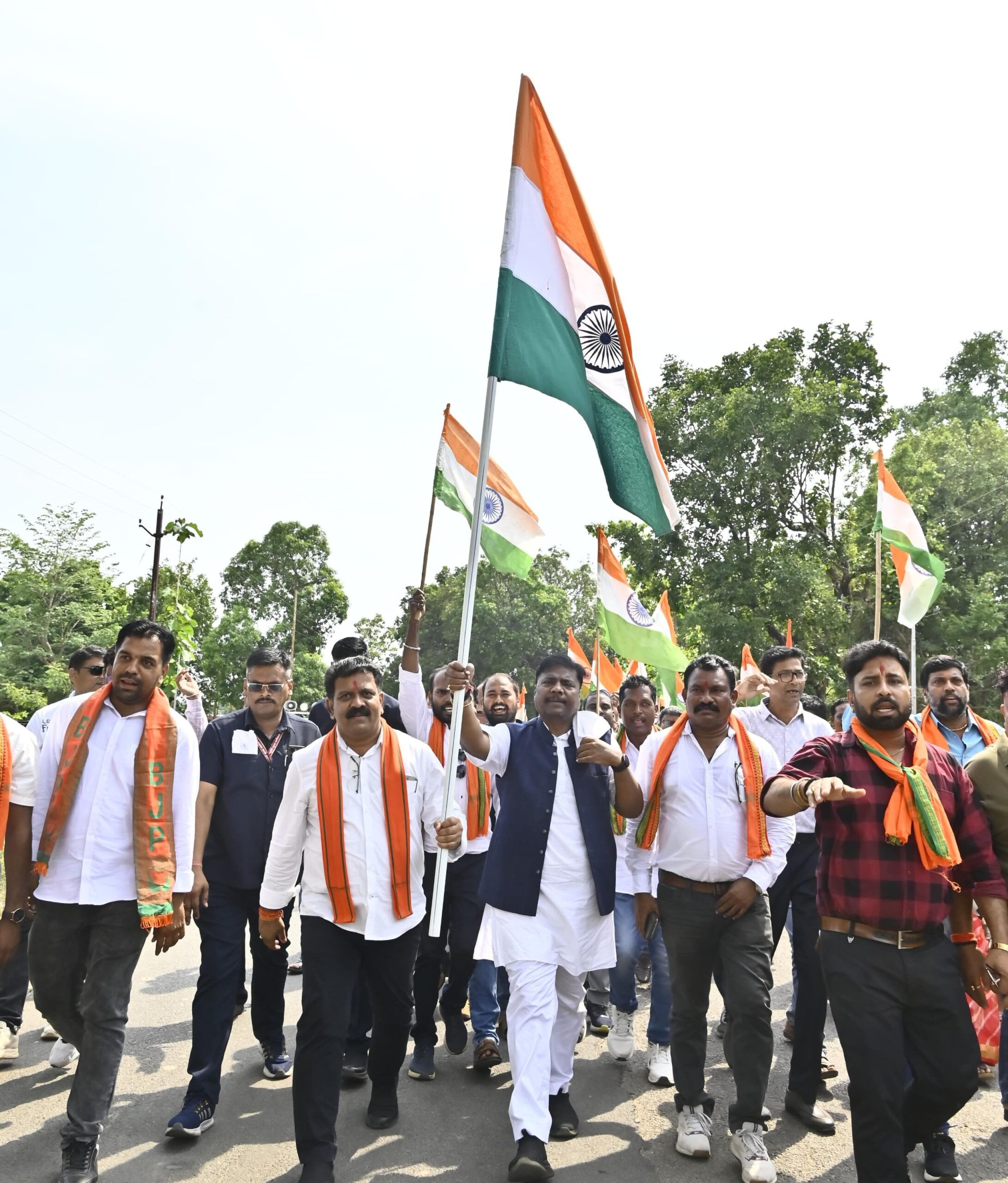 सुकमा में उपमुख्यमंत्री विजय शर्मा एवं मंत्री केदार कश्यप का दौरा