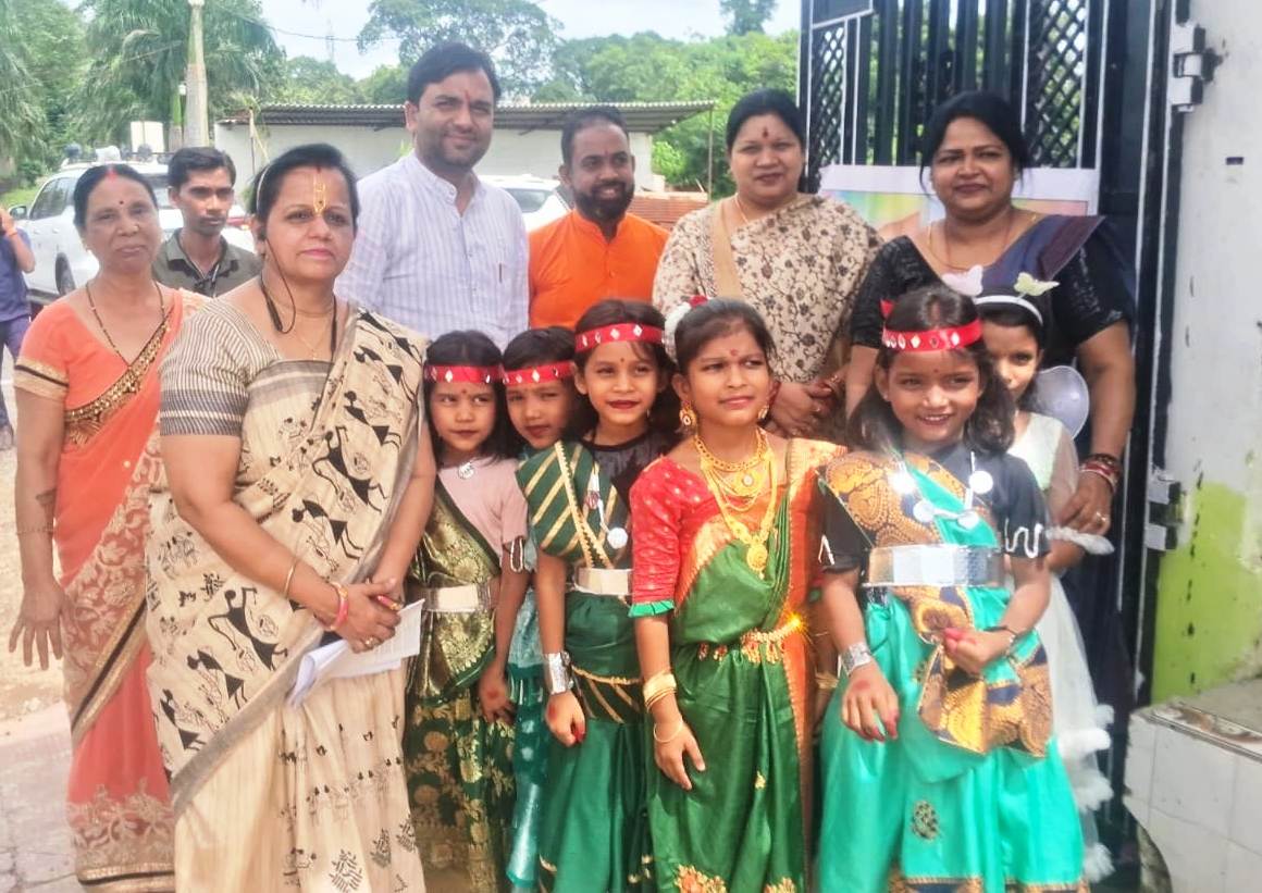 छत्तीसगढ़ रजत जयंती महोत्सव: सांसद कमलेश जांगड़े के मुख्य आतिथ्य में महतारी सम्मेलन, मेगा हेल्थ कैम्प, बाल मेला का हुआ आयोजन